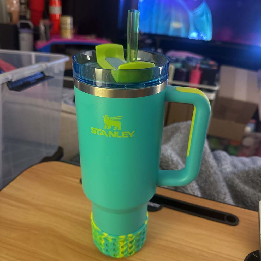 Stanley Tropical Teal Quencher Tumbler 40 oz
